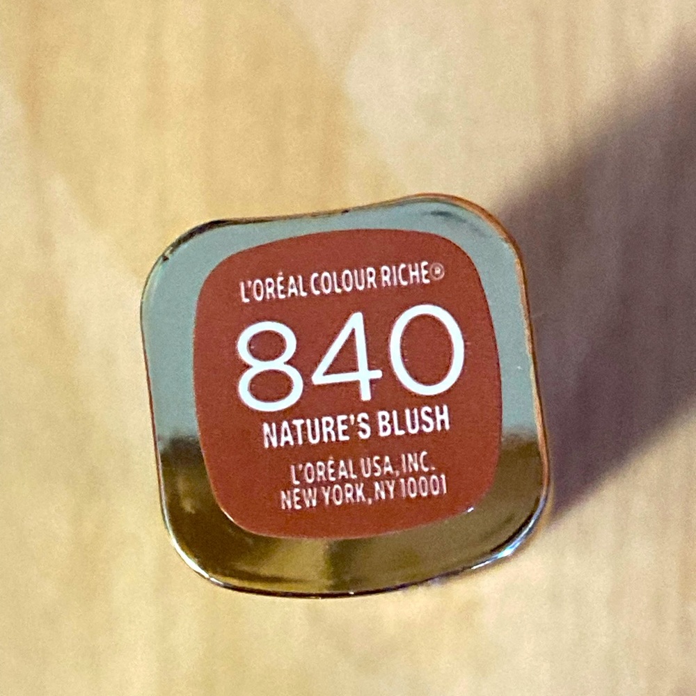 L’Oréal lipstick